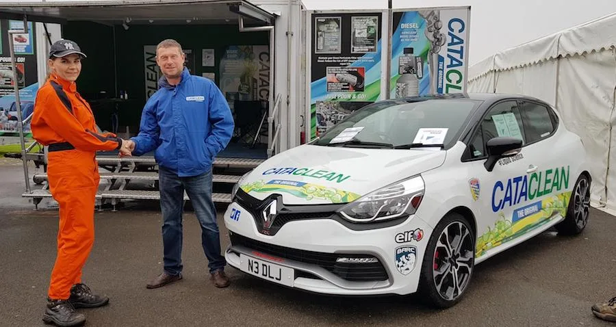 Cataclean sponsors DRM Motorsport