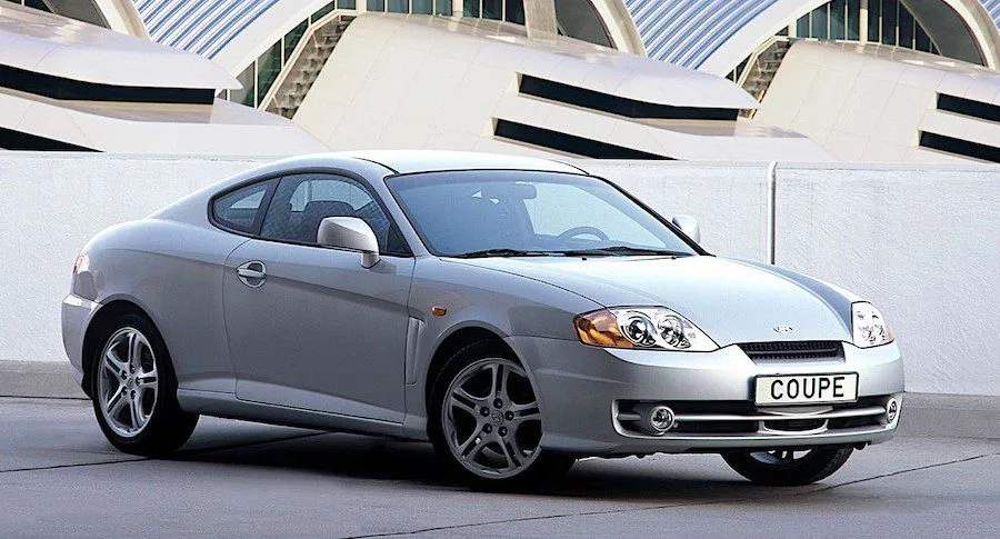 HYUNDAI-Coupe