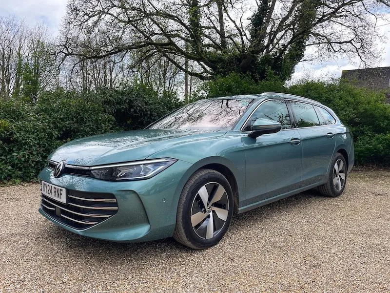 volkswagen-_passat-estate-free_car_mag
