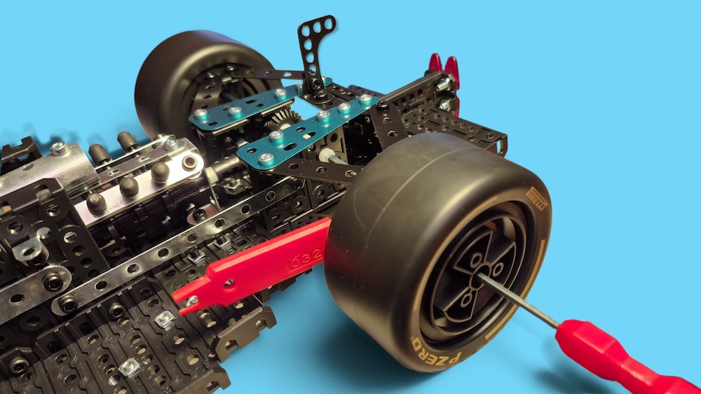 Aston Martin F1 Meccano